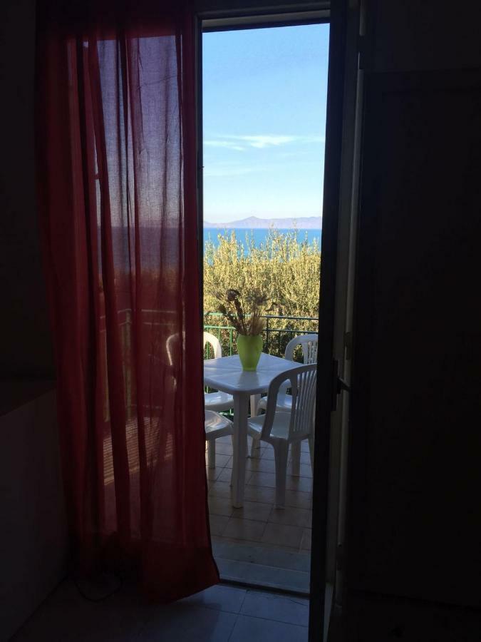 Residence Calava Gioiosa Marea Eksteriør billede